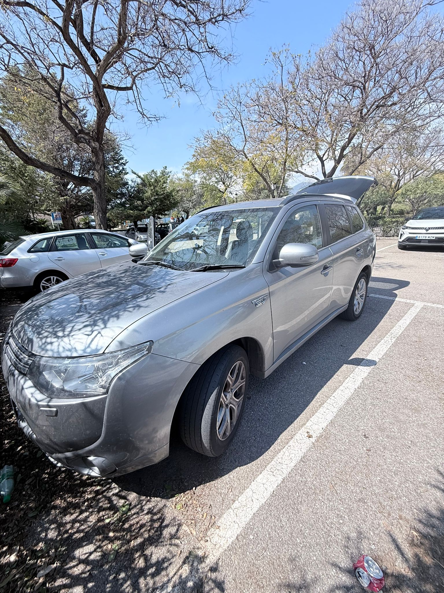 Mitsubishi MITSUBISHI OUTLANDER ESTATE 2.0 PHEV GX4h 5dr Auto (April 2014 - July 2015) 2014 5 doors 5 seats Hybrid Automatic